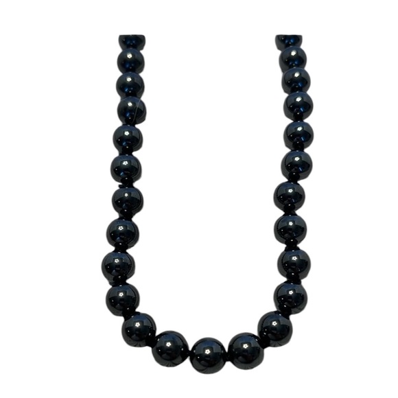 Hematite NonMagnetic Necklace with screw closure. - Picture 2 of 3